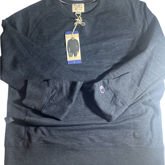 Champions Men's Navy Blue Crewneck  Size Large - Picture 3 of 3